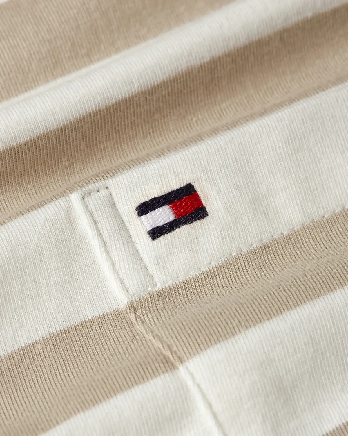 Tommy Hilfiger ESSENTIAL SOLID POCK, 0FA Krem Erkek T-Shirt & Polo