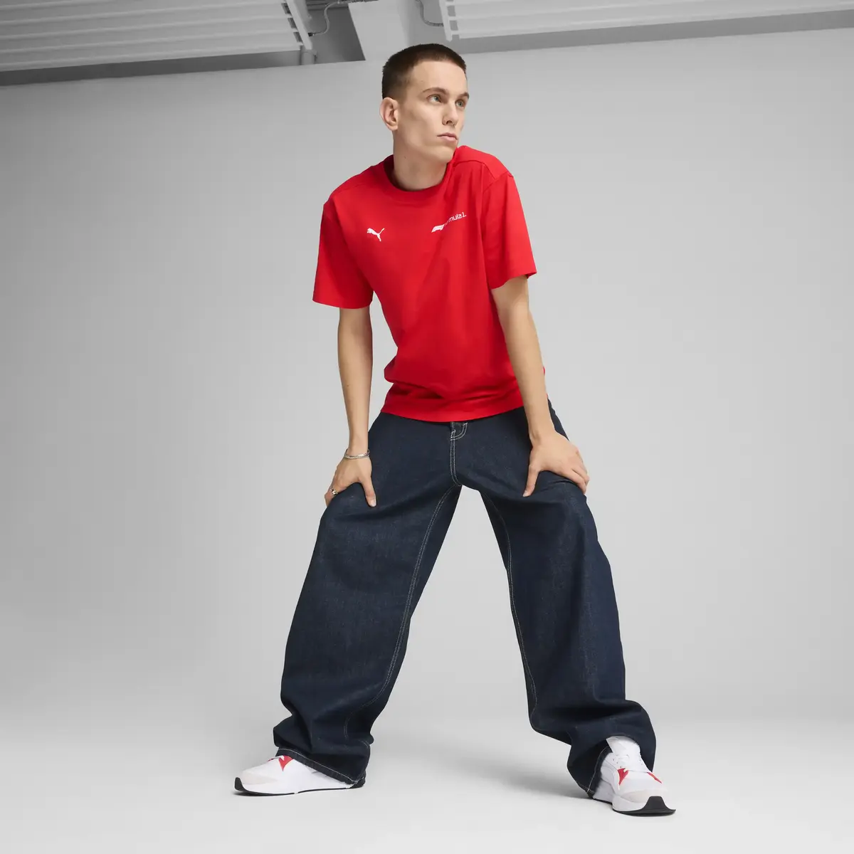 Puma F1 ESS+ Graphic Tee Relaxed Kırmızı Erkek T-Shirt