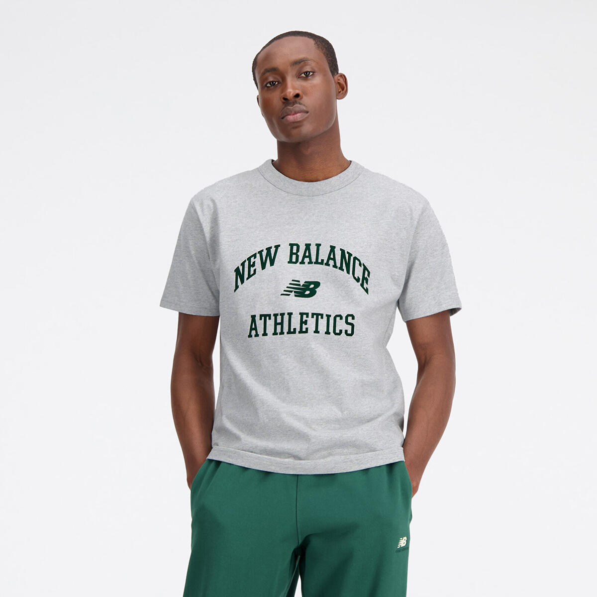 New Balance MNT1402 Erkek Gri T-Shirt