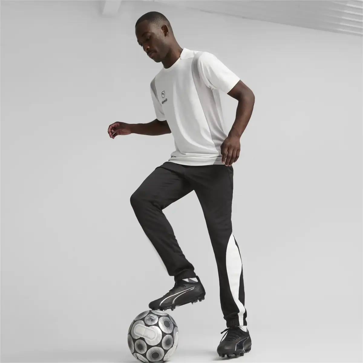 Puma Ultra Ultımate Fg/Ag Beyaz Erkek Krampon
