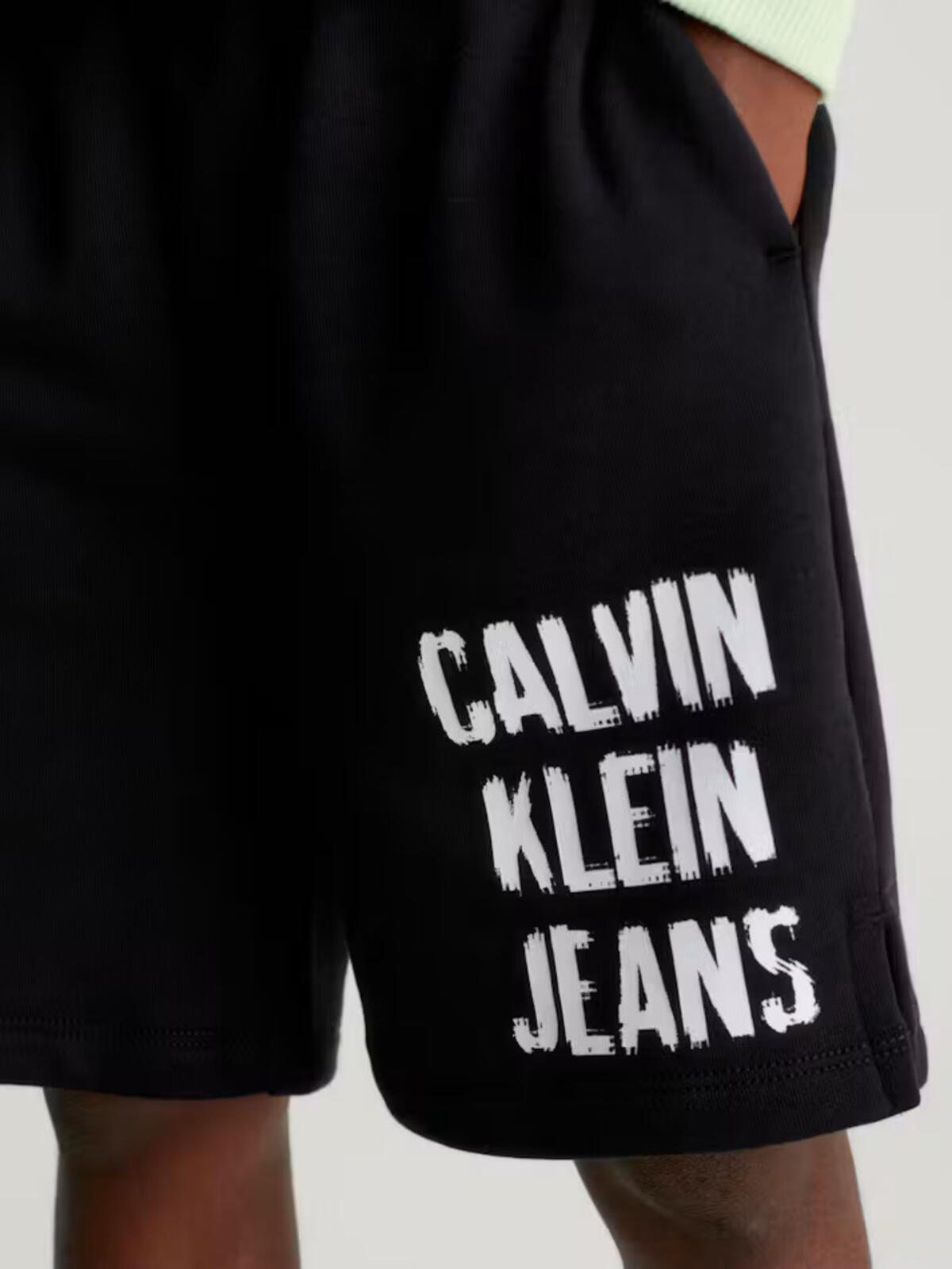 Calvin Klein PIXEL LOGO RELAXED S, BEH Siyah Çocuk Şort