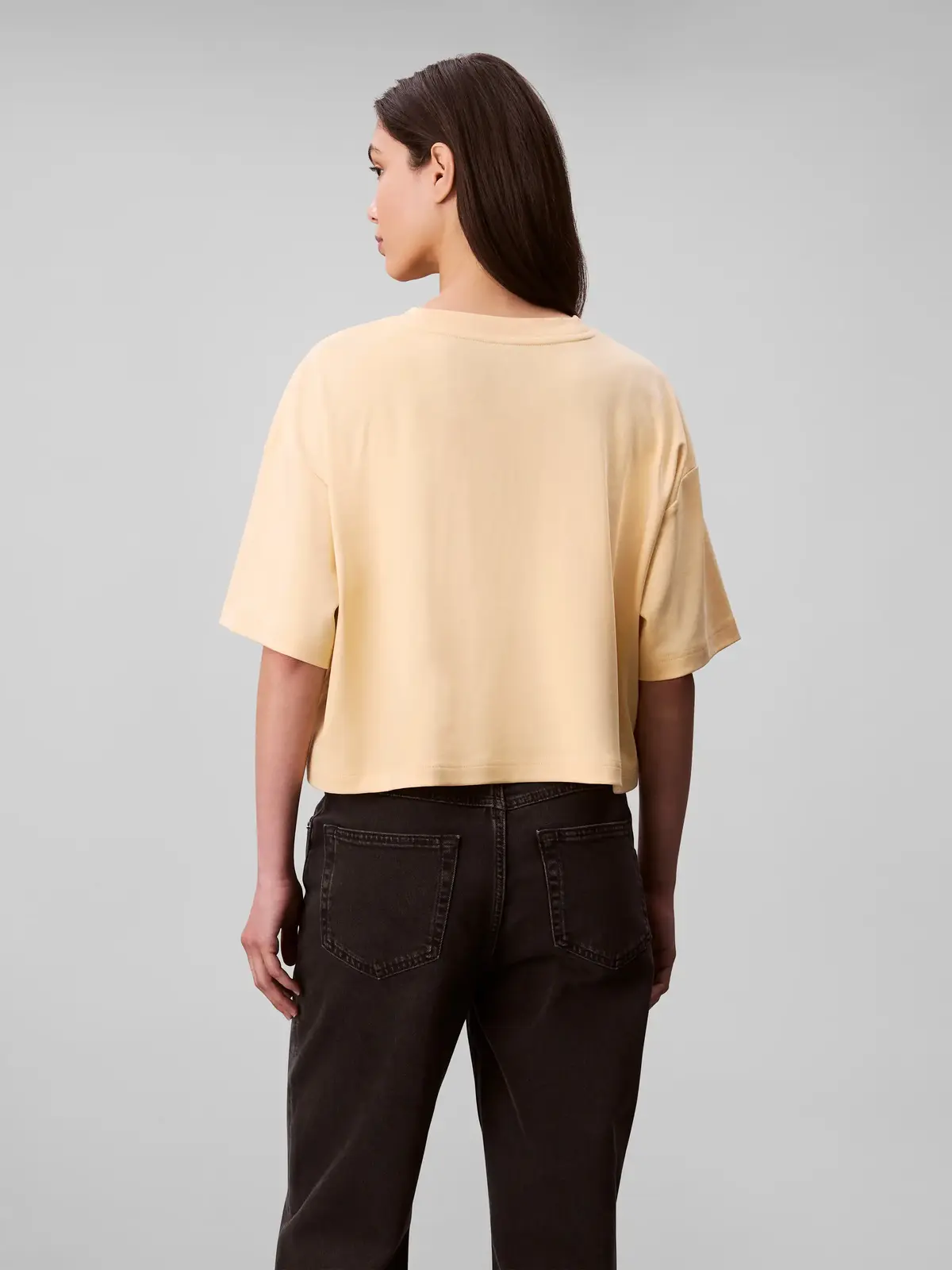 Calvin Klein A-SS Boxy Logo Graph, RM9 Sarı Kadın T-Shirt