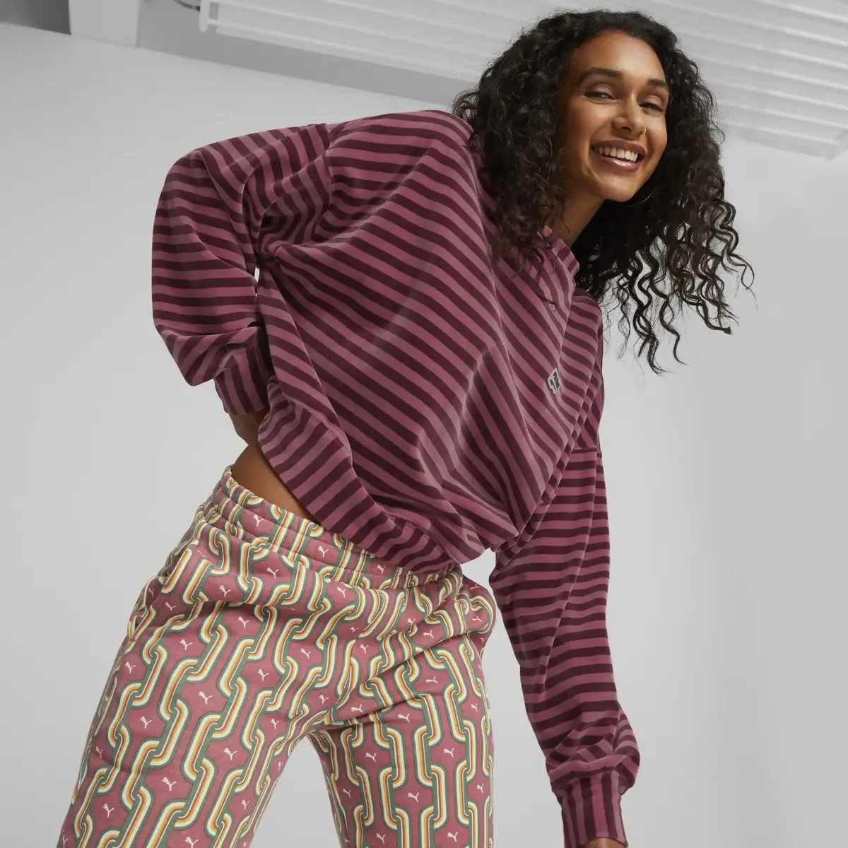 Puma Downtown Velour Crew Çok Renkli Kadın Sweatshirt