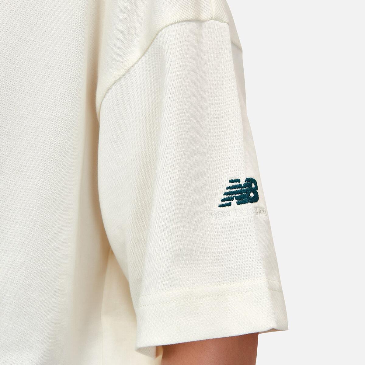 New Balance WNT1402 Beyaz Kadın T-Shirt