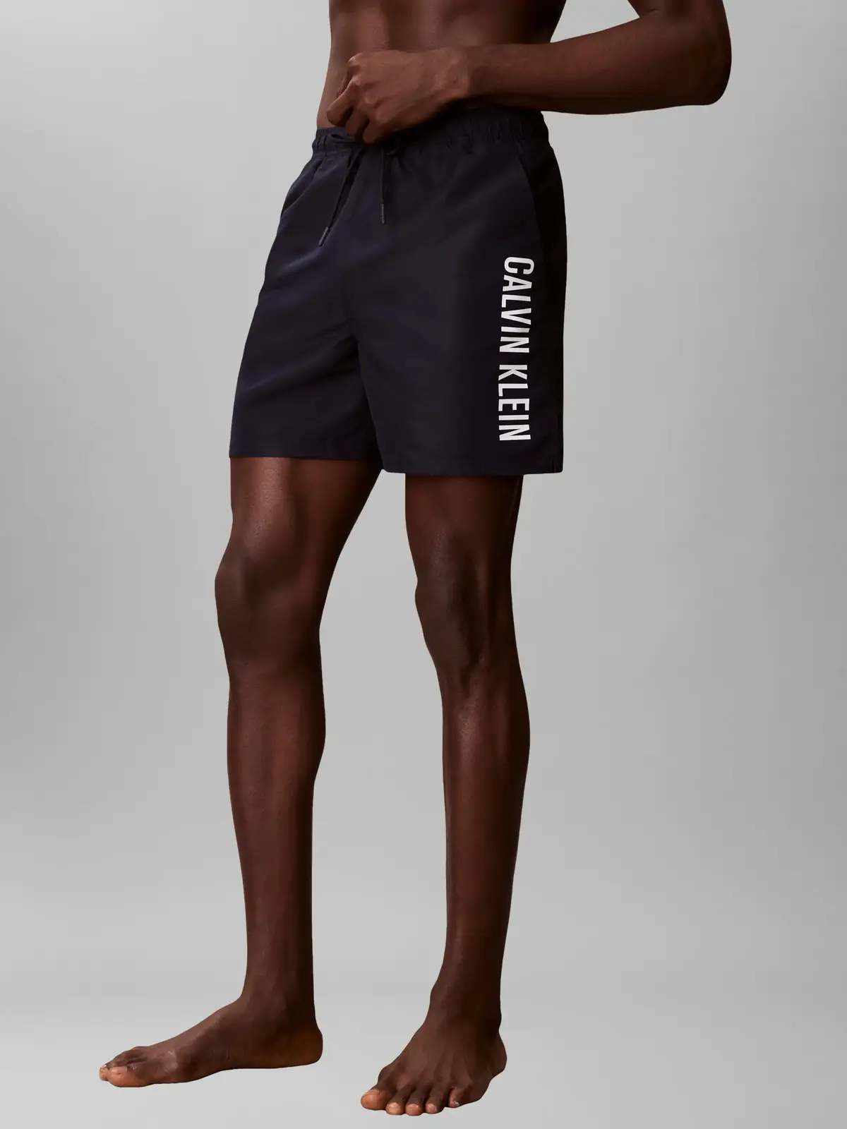 Calvin Klein MEDIUM DRAWSTRING Siyah Erkek Orta Boy Deniz Şortu