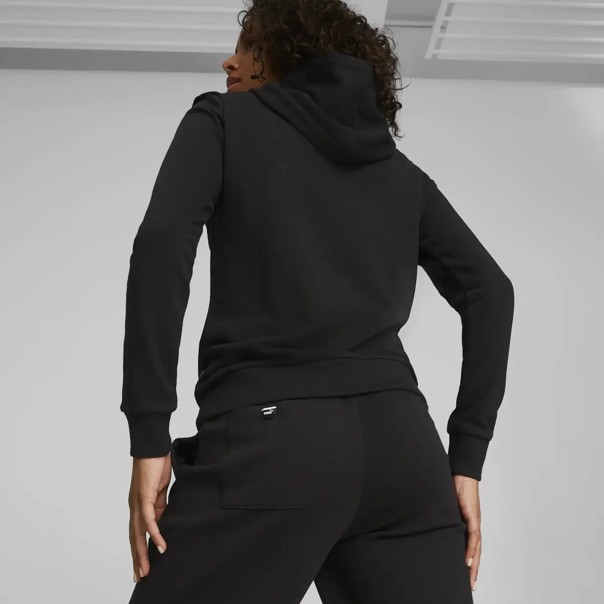 Puma Power Graphic Hoodie Siyah Kadın Kapüşonlu Sweatshirt