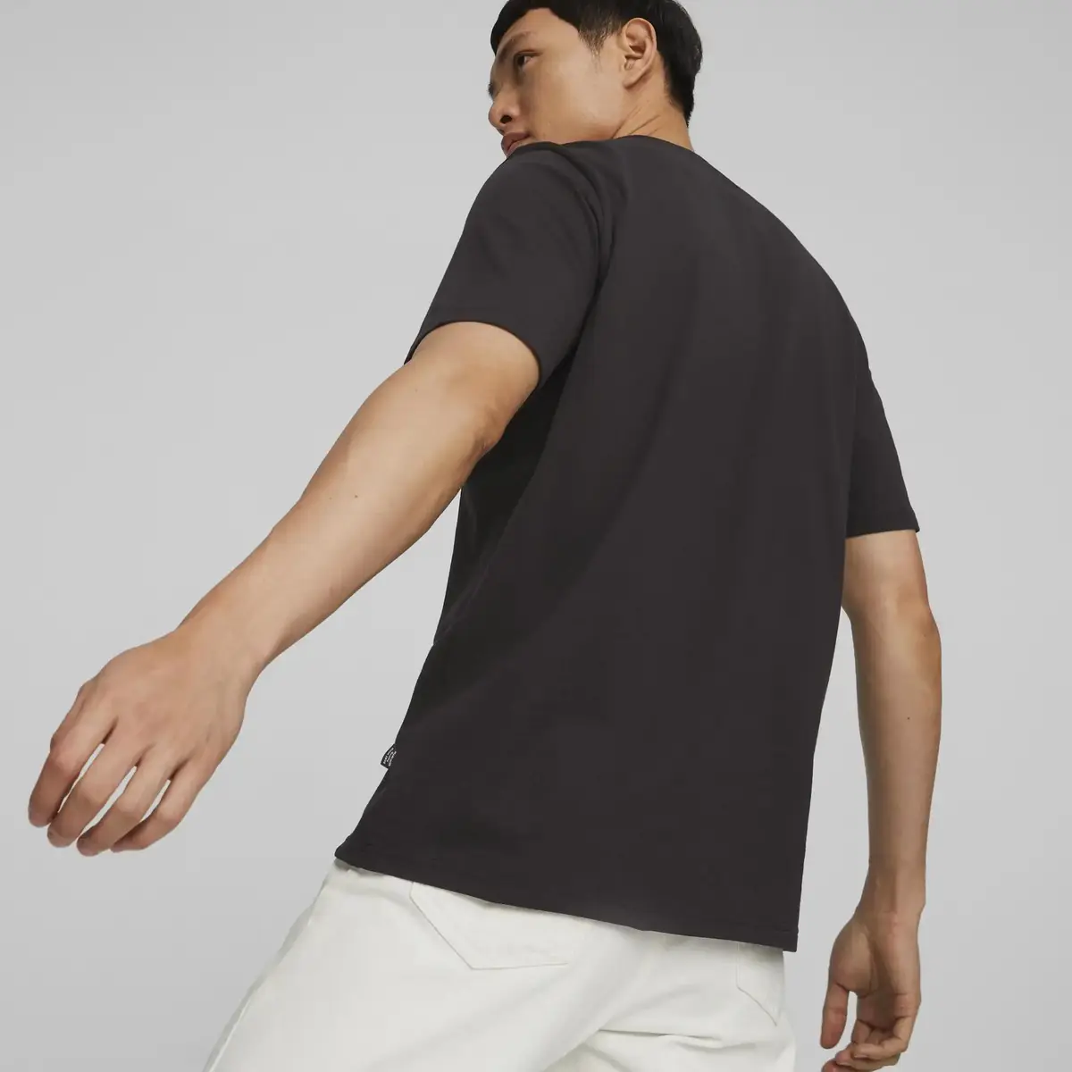 Puma GRAPHICS Sneaker Baskılı T-Shirt