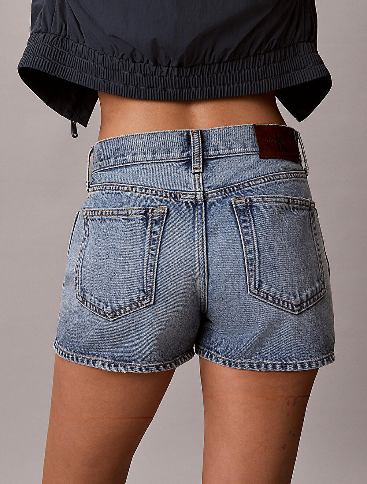 Calvin Klein ARCHIVE MINI SHORT V, 21E, 25 Kadın Mavi Kot Şort