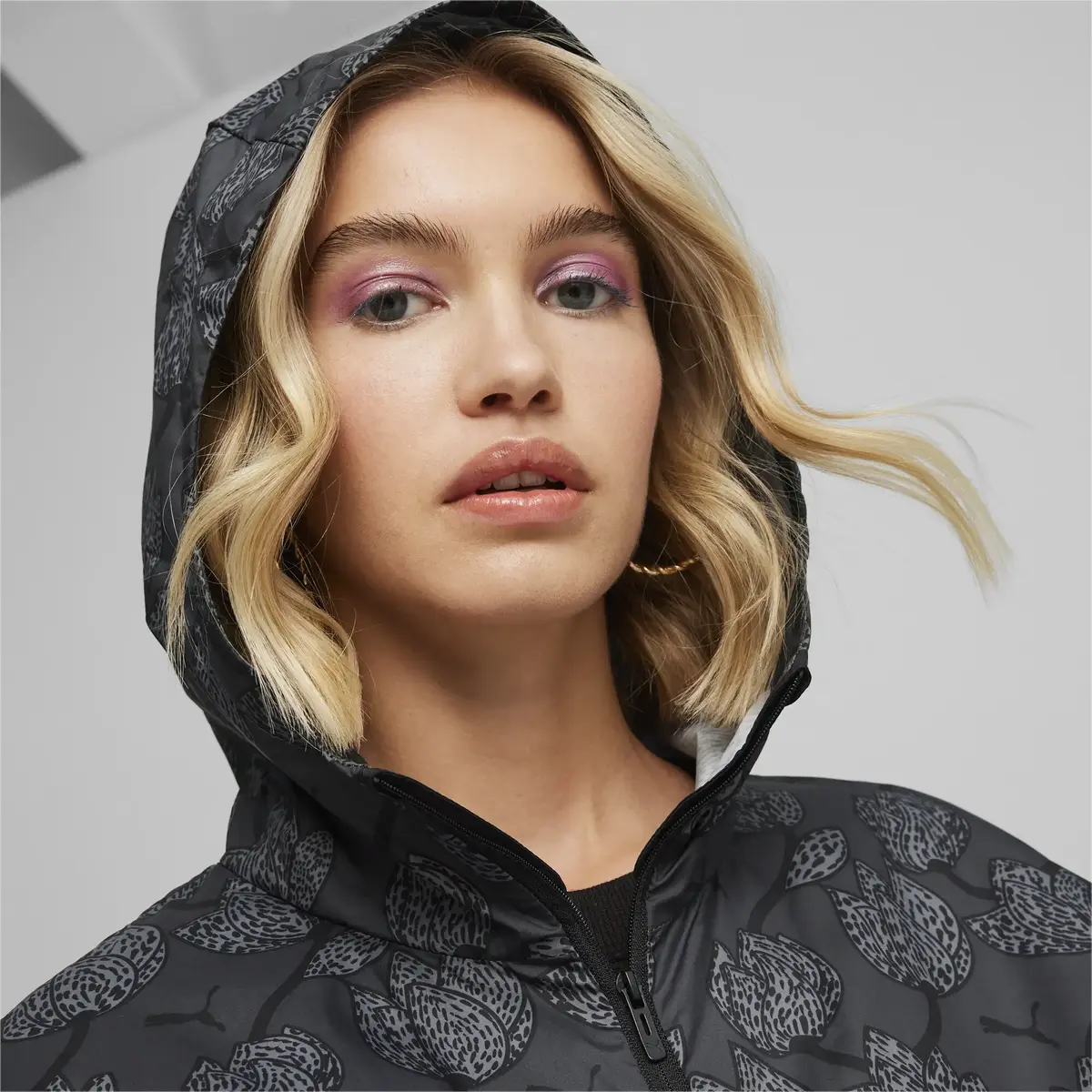 Puma Blossom AOP Windbreaker Siyah Kadın Sweatshirt