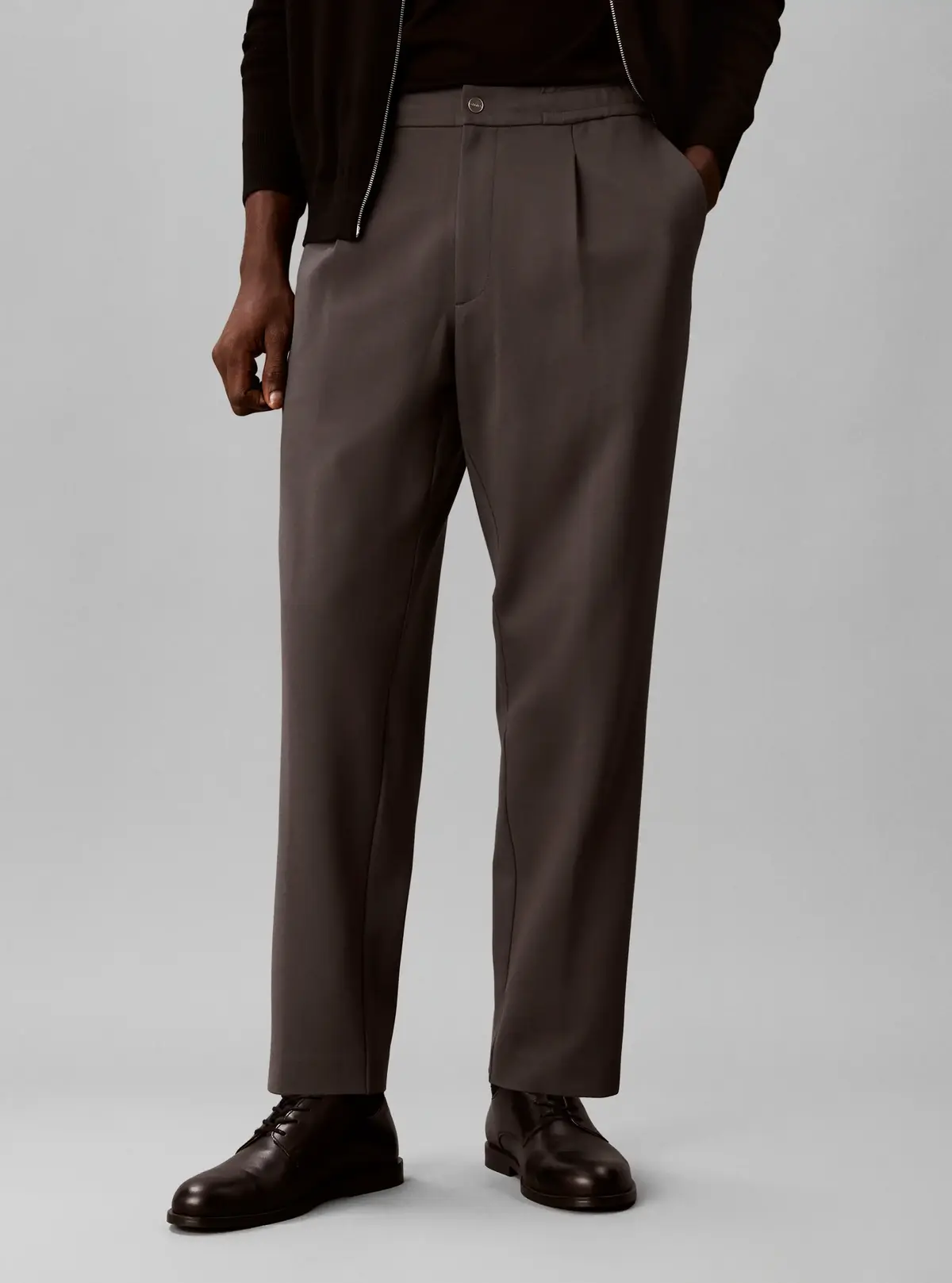 TAPERED TECH KNIT PL, QGE