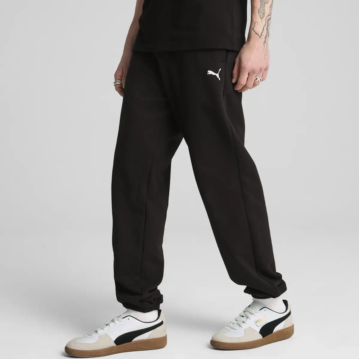 Puma WARDROBE ESS Relaxed Sweatpants Siyah Erkek Eşofman Alt