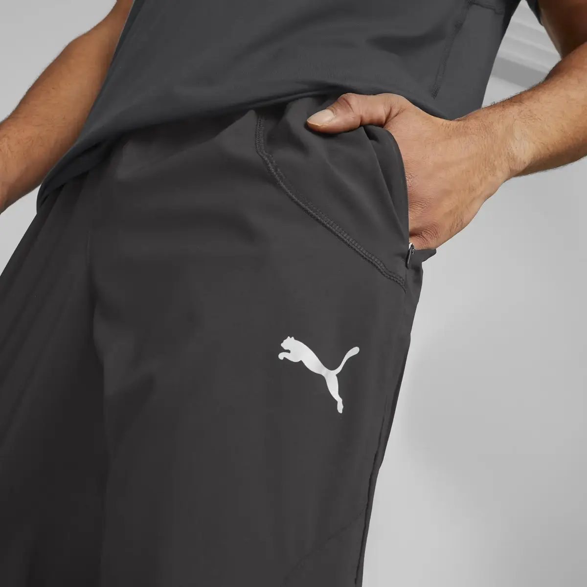 Puma RUN TAPERED WOVEN PANT Siyah Erkek/Unisex Eşofman Altı