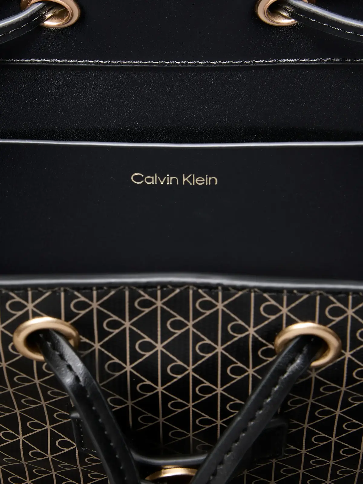 Calvin Klein EMBLEM AOP MINI BACK Siyah Kadın Sırt Çantası