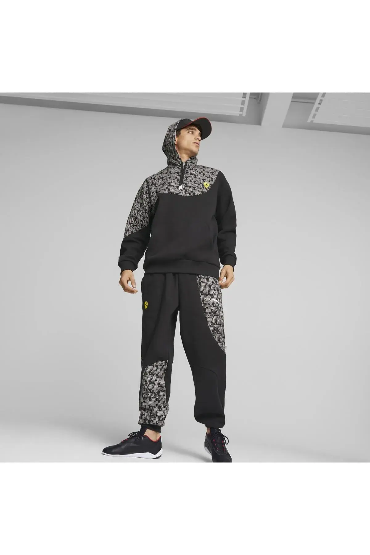 Puma Ferrari Race AOP Logo Hoodie Siyah Erkek Hoodie
