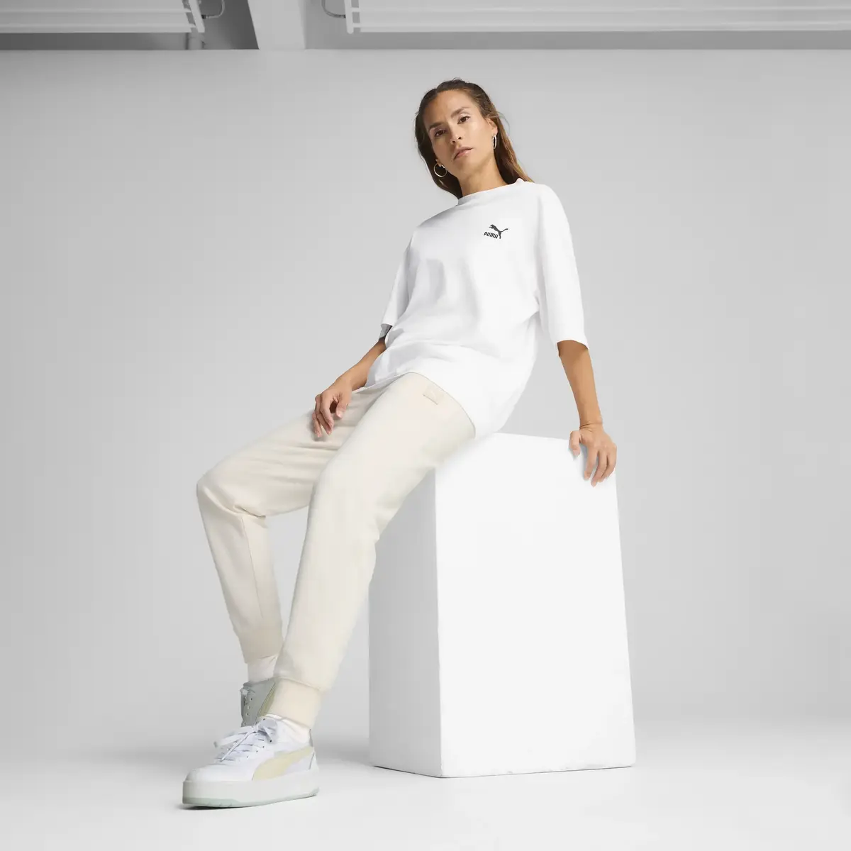 Puma ESS ELEVATED Sweatpants Krem Unisex Eşofman Altı