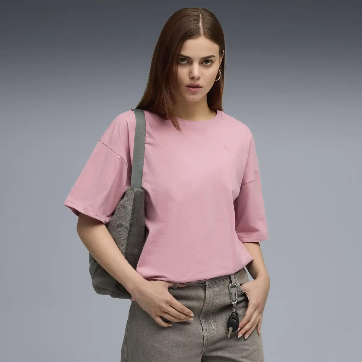 Puma HER Oversized Tee Pembe Kadın T-Shirt