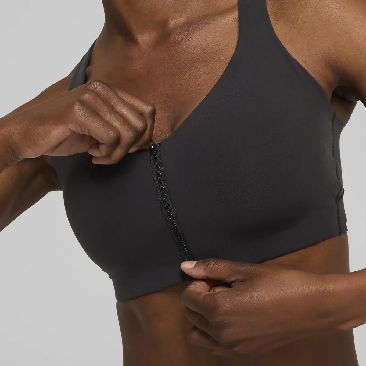Puma PWR SHAPELUXE BRA Siyah Kadın T-Shirt & Polo