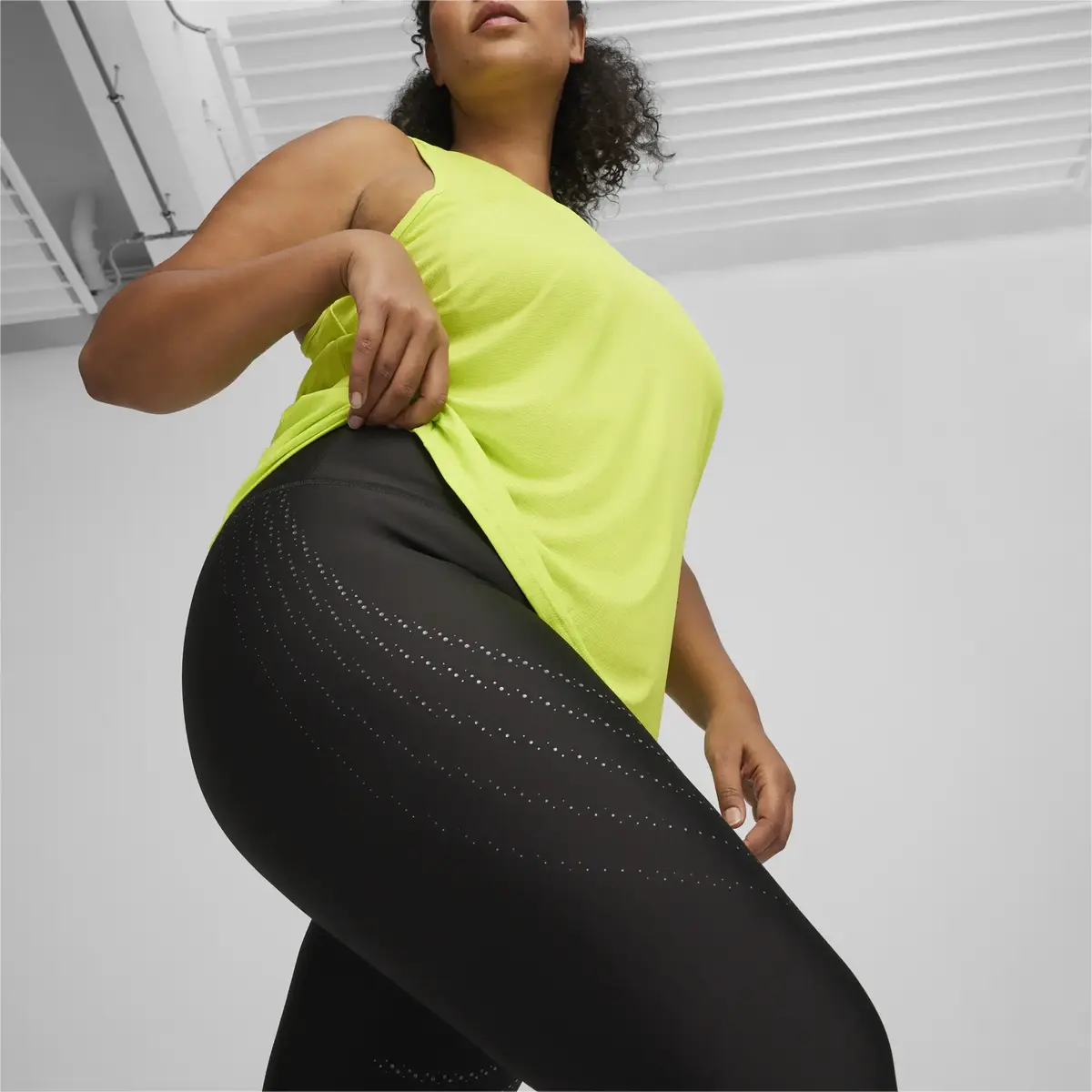 Puma RUN ULTRAFORM AOP TIGHT Siyah Kadın Tayt