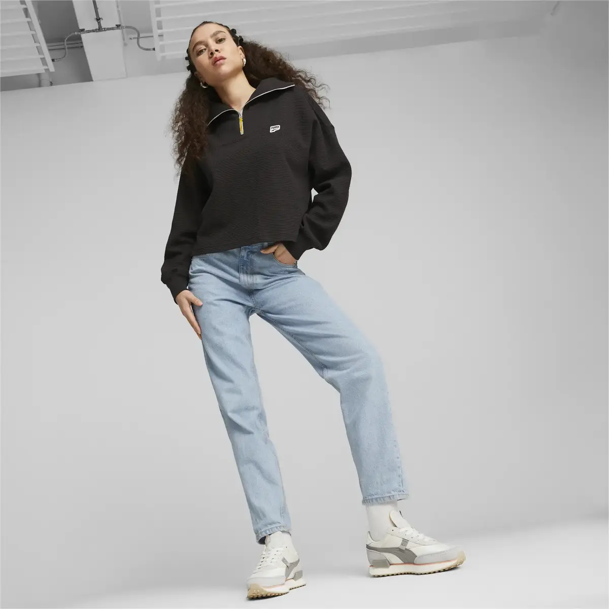 Puma DOWNTOWN Half-Zip Crew Siyah Kadın Sweatshirt