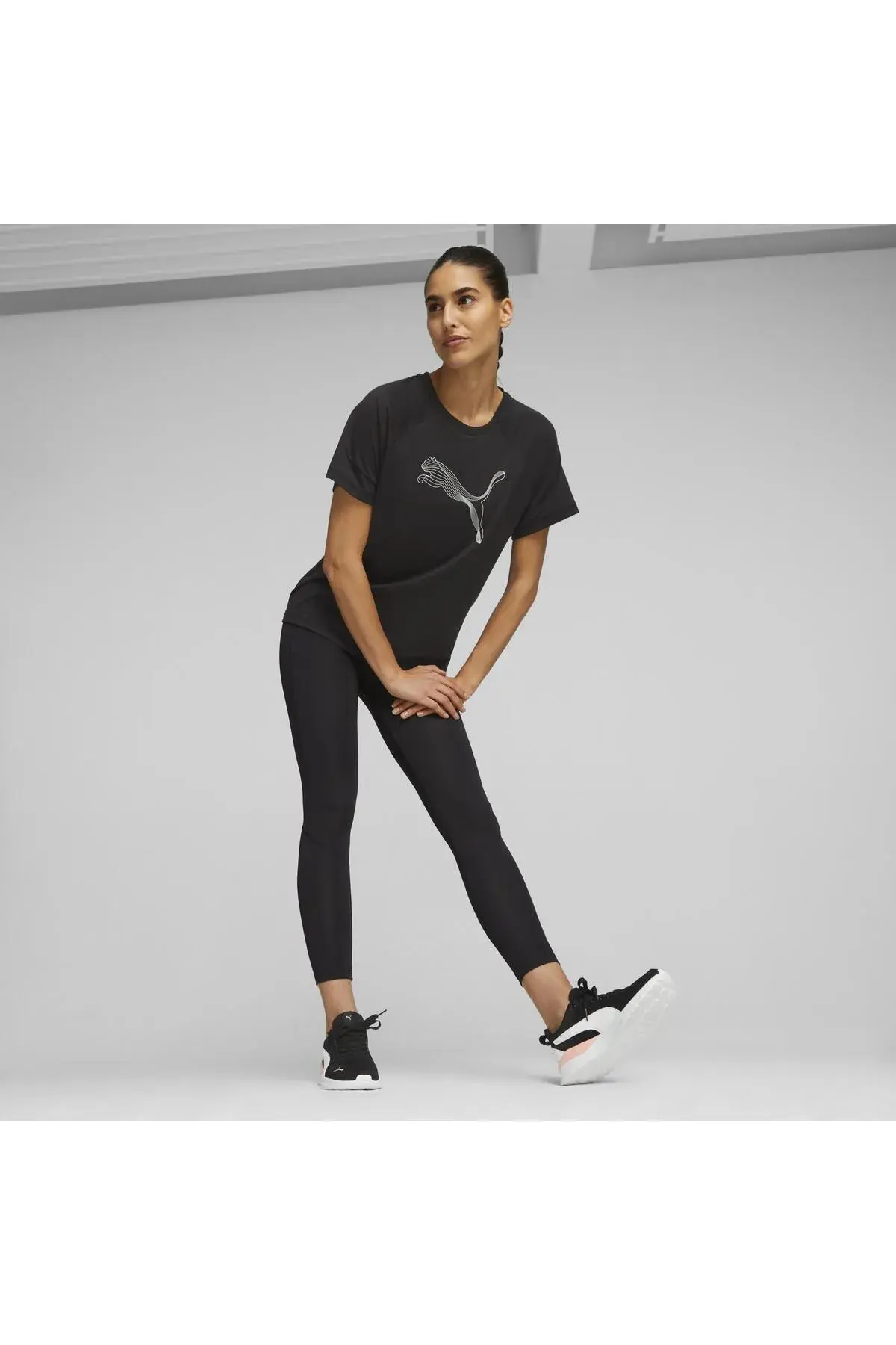 Puma EVOSTRIPE Tee Siyah Kadın T-Shirt