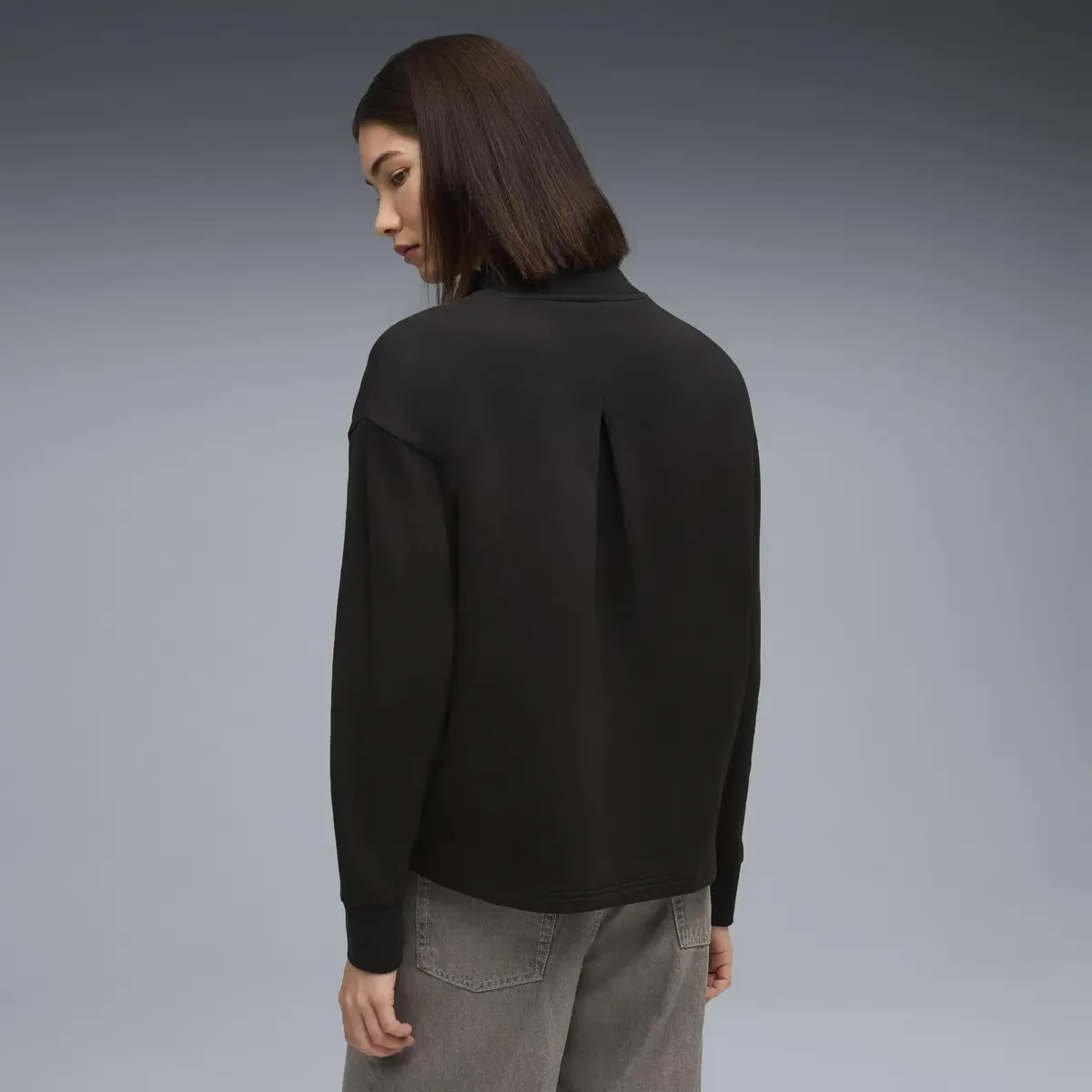 Puma HER Relaxed Crew FL Siyah Kadın Sweatshirt