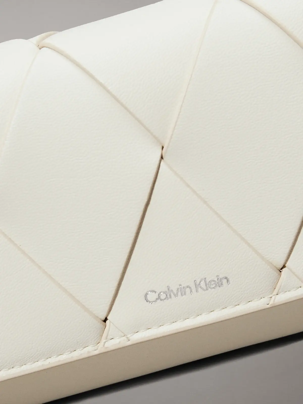Calvin Klein CK WOVEN CONVERTIBLE, 67U Krem Kadın Çanta