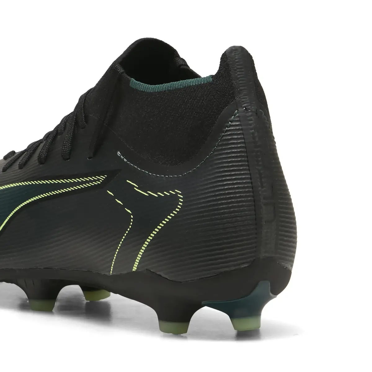 Puma ULTRA 6 MATCH+ FG/AG Siyah Erkek Krampon