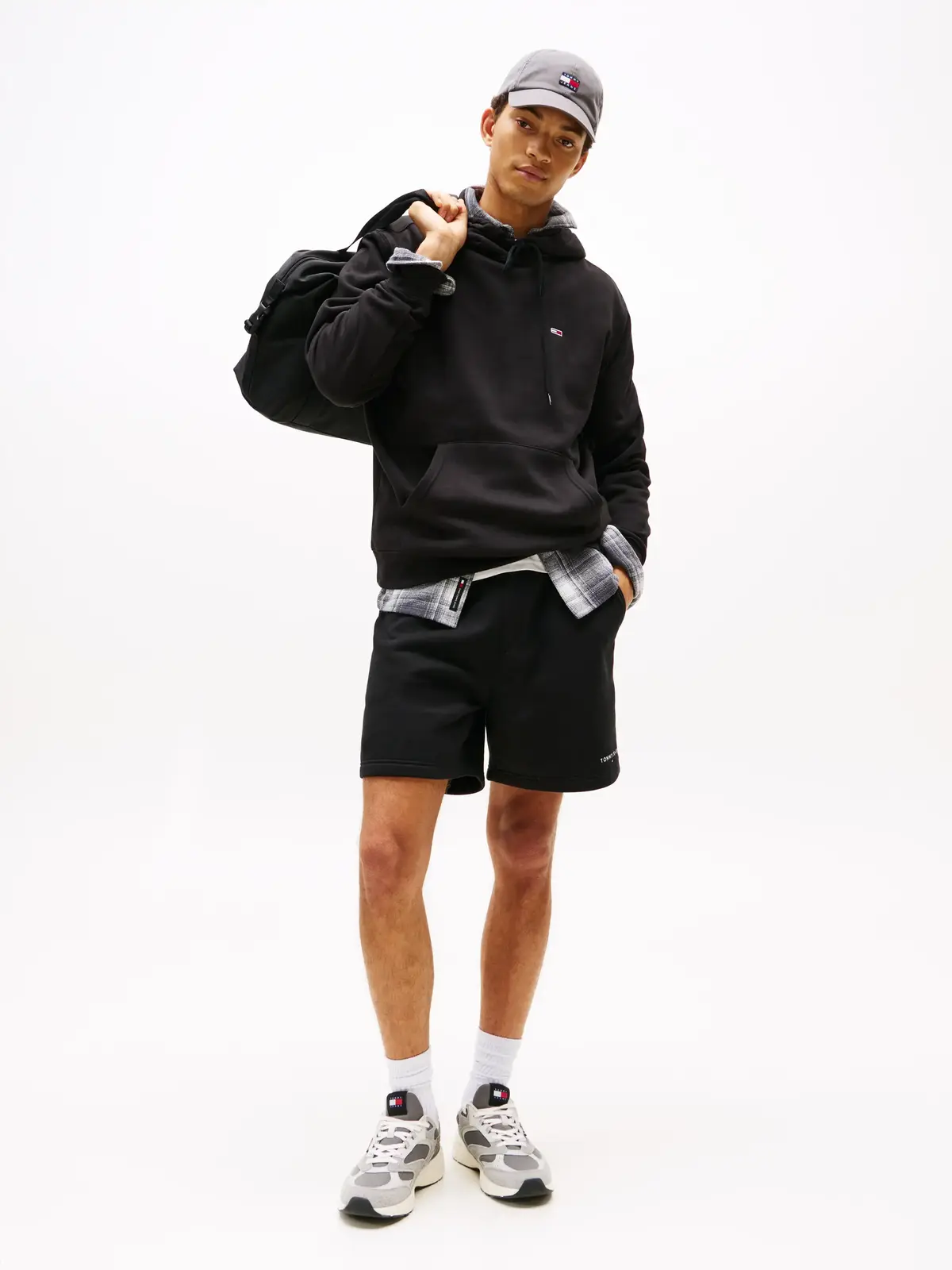 Tommy Hilfiger TJM REG S FLAG HOODI Erkek Siyah Sweatshirt