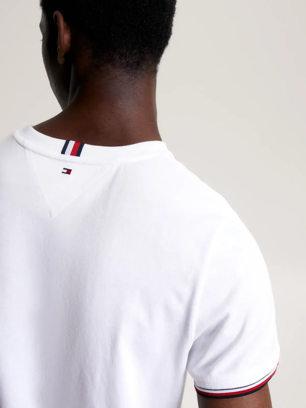 Tommy Hilfiger TOMMY LOGO TIPPED TE, YBR Beyaz Erkek T-Shirt & Polo