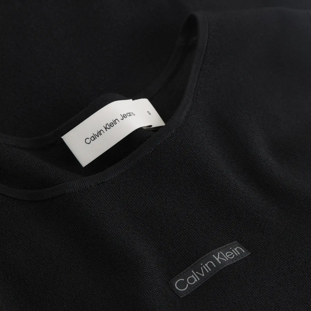 Calvin Klein PLACED INST SWEATER, BEH Siyah Kadın T-Shirt & Polo