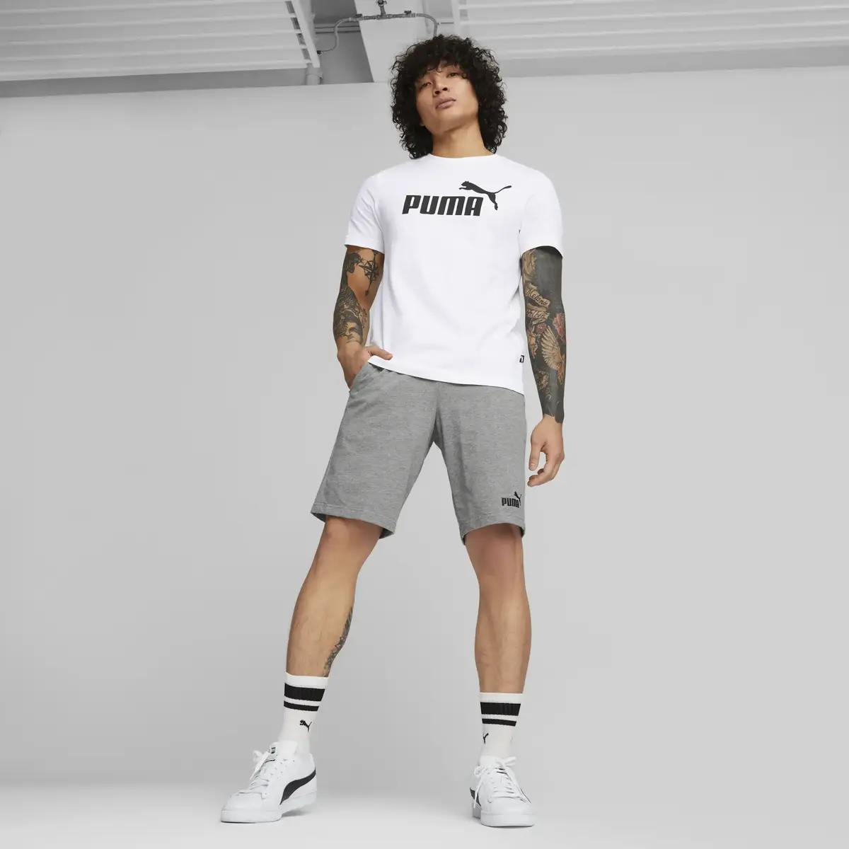 Puma ESS Logo Tee Beyaz Erkek T-Shirt