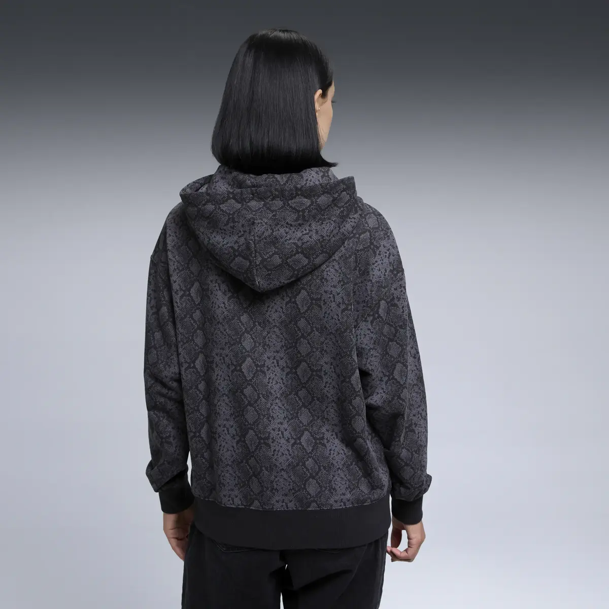 PUMA SNAKE PACK Relaxed Hoodie Siyah Kadın Sweatshirt