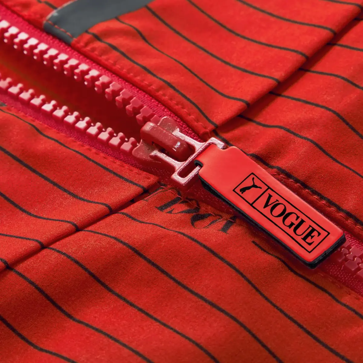 Puma X Vogue Woven Jacket Fiery Kırmızı Kadın Fermuarlı Sweatshirt