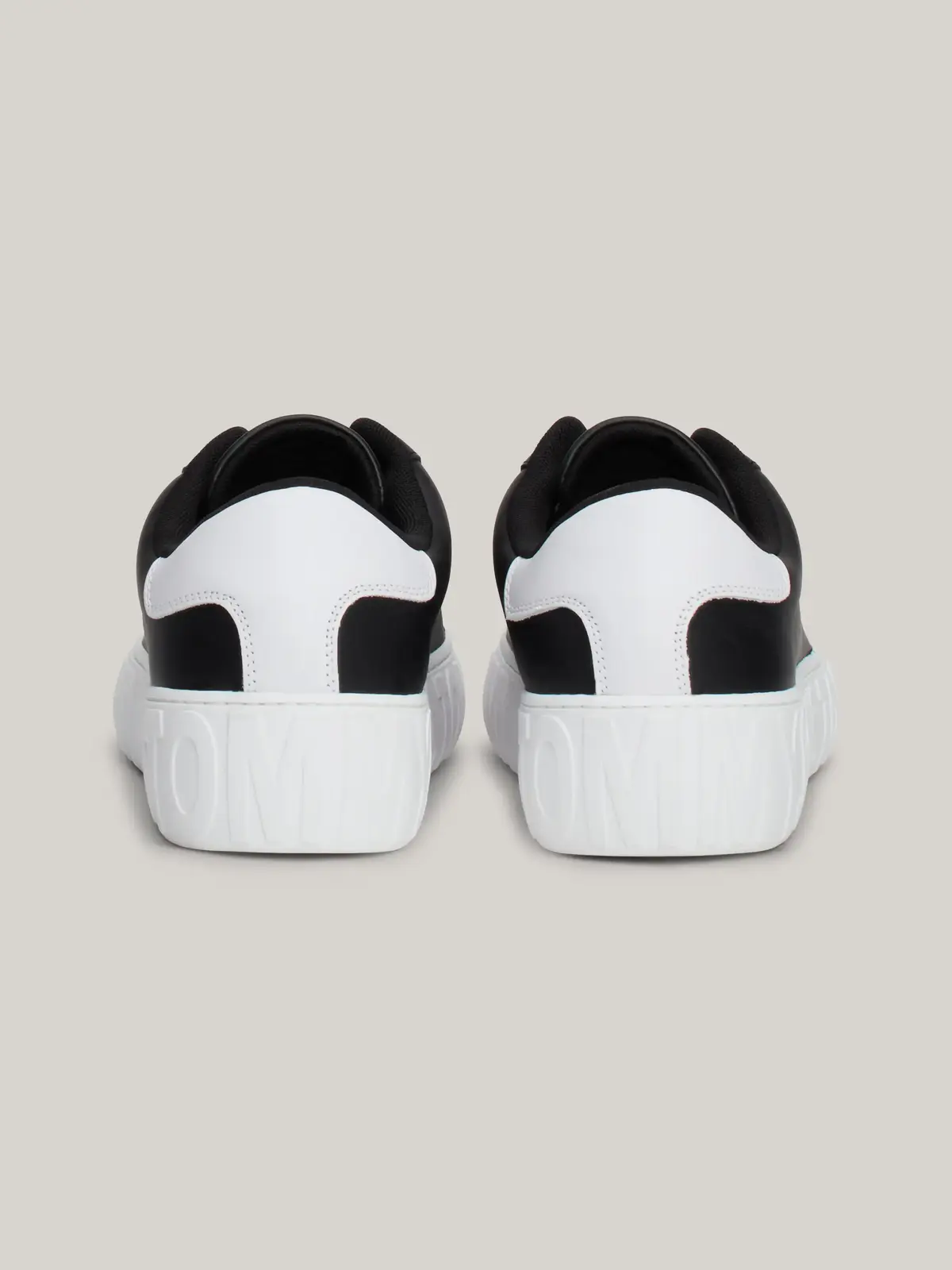 Tommy Hilfiger (NEW) TOMMY JEANS OU, BDS Siyah Erkek Spor Ayakkabı & Sneaker