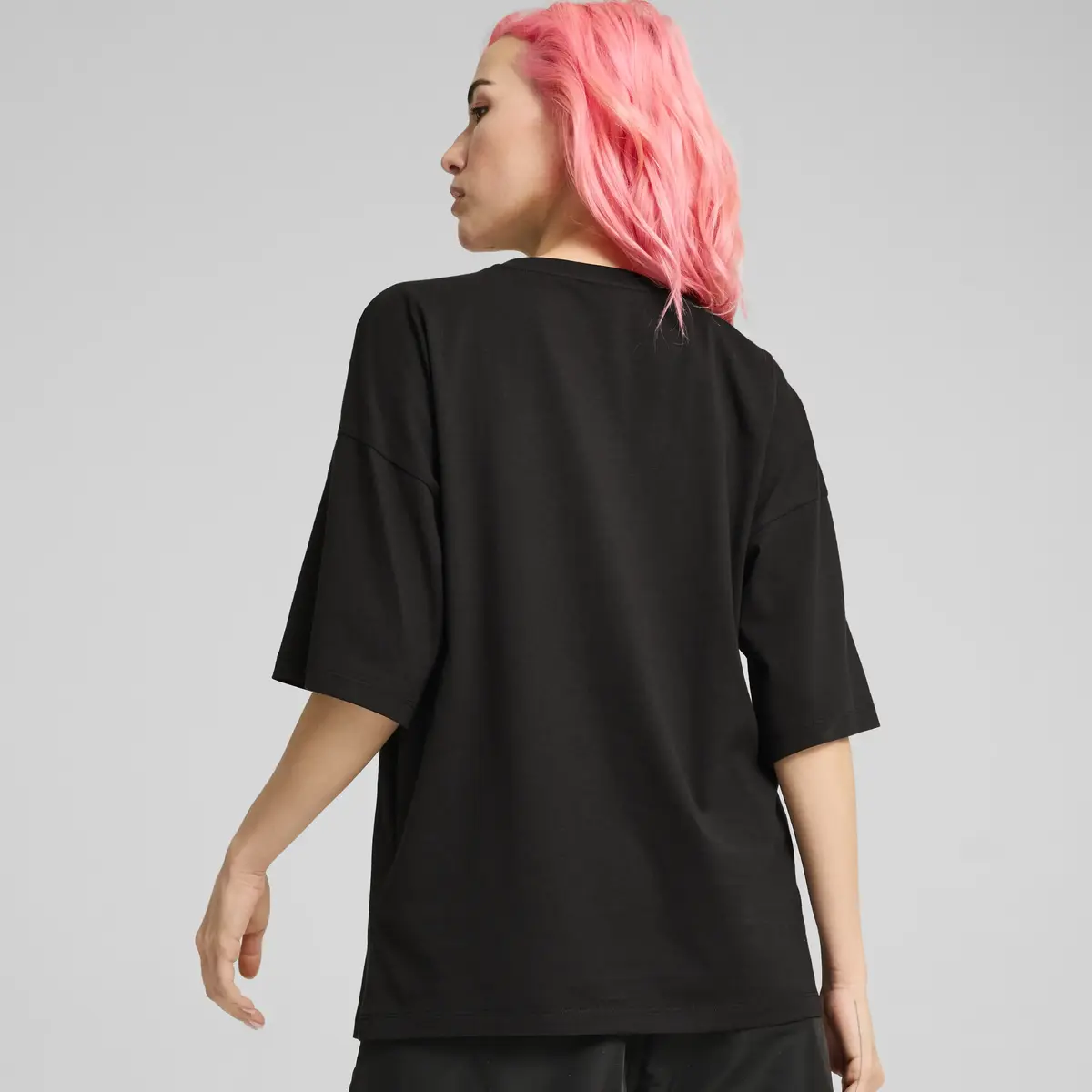 Puma DARE TO Oversized Cutout Tee Siyah Kadın T-Shirt