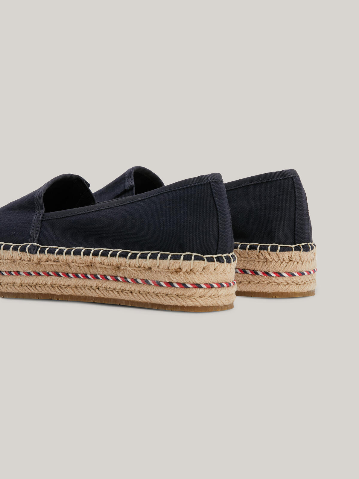 Tommy Hilfiger TH EMBROIDERED FLATF Kadın Siyah Ayakkabı