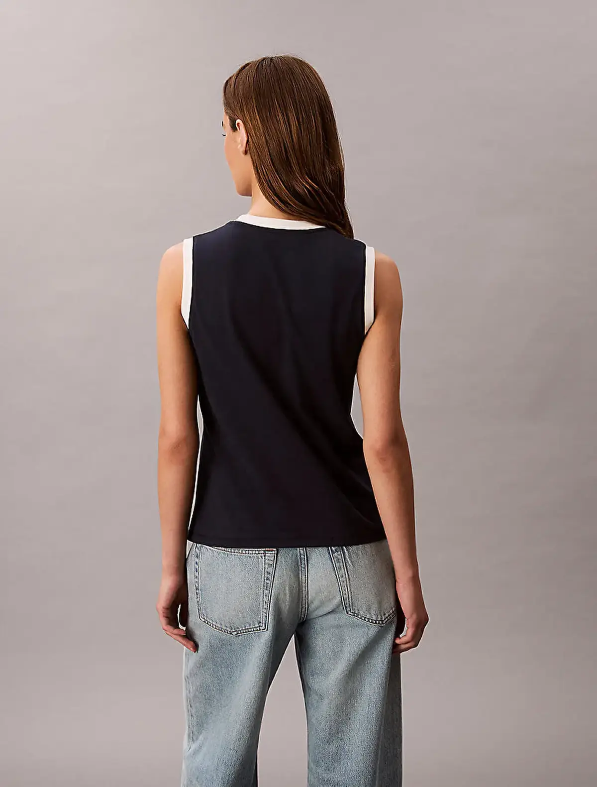 Calvin Klein Sl CK Logo Muscle Tee Antrasit Kadın Tişört Calvin Klein Sl CK Logo Muscle Tee Antrasit Kadın Tişört