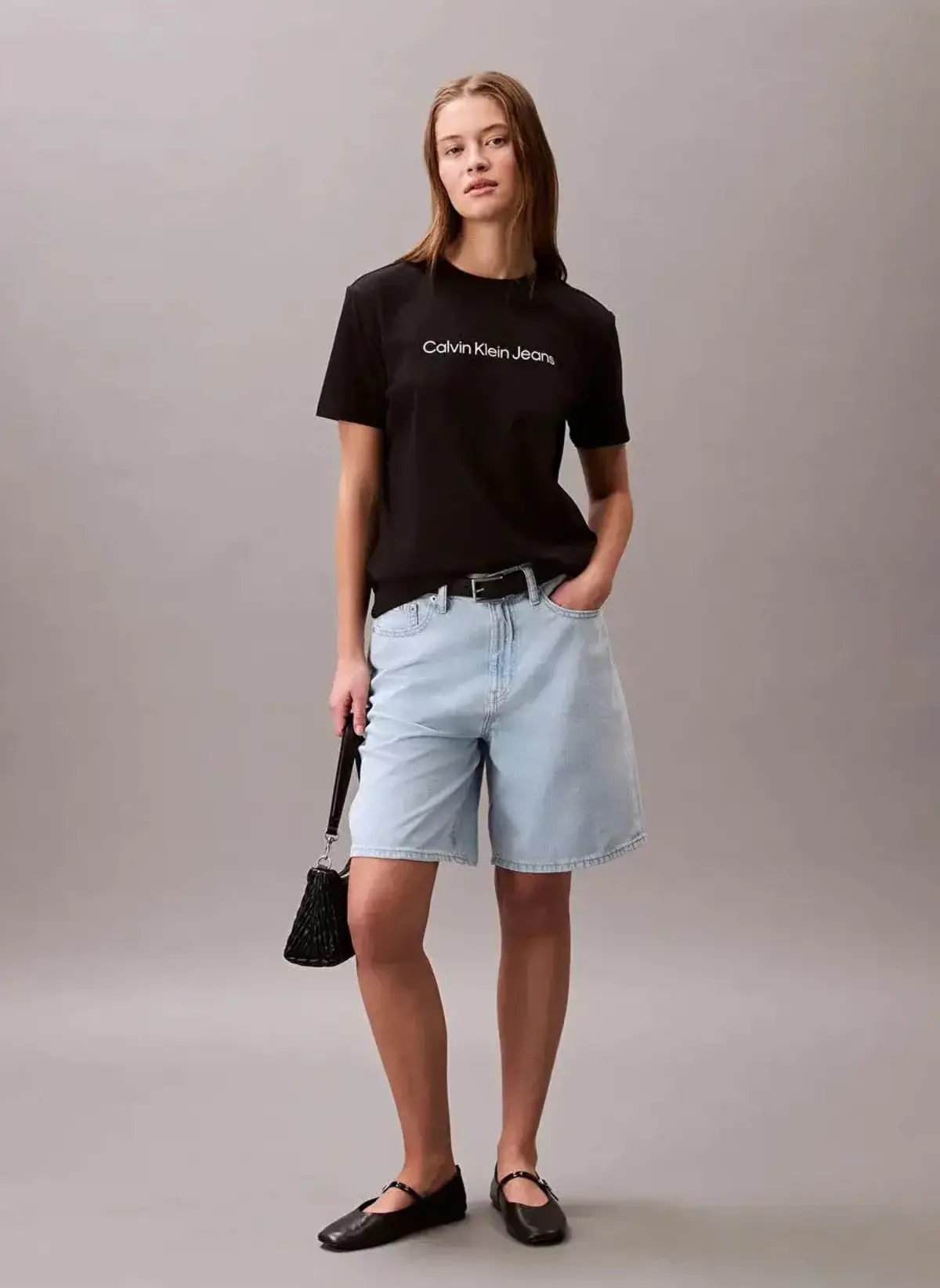 Calvin Klein A- INST. LOGO CLASSIC TEE SS Siyah Kadın Tişört Calvin Klein A- INST. LOGO CLASSIC TEE SS Siyah Kadın Tişört