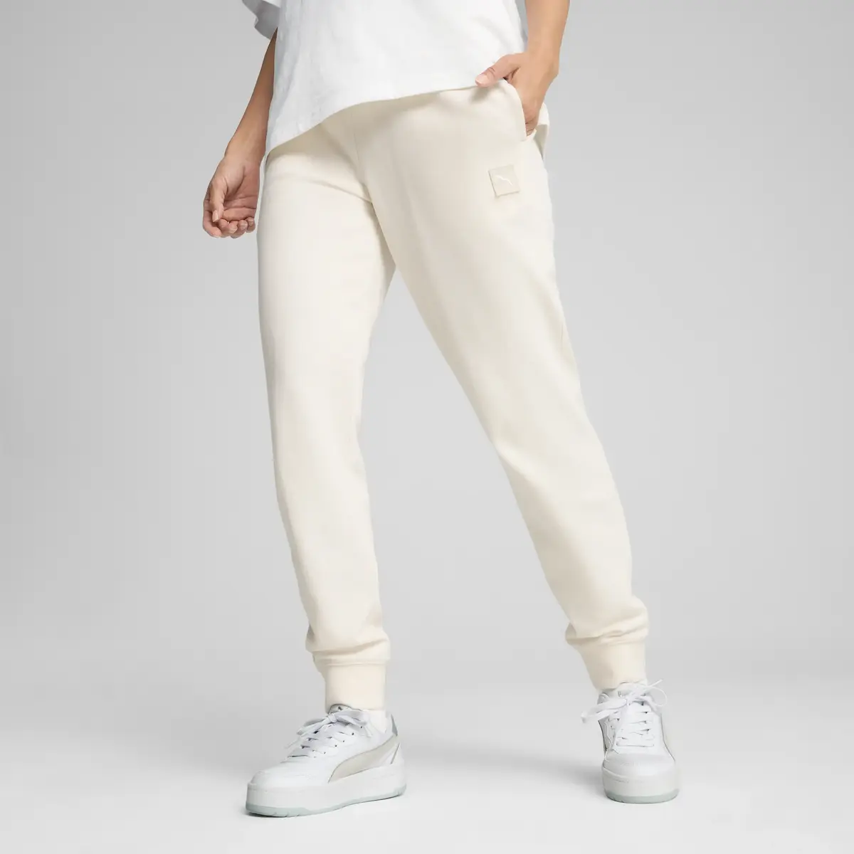 Puma ESS ELEVATED Sweatpants Krem Unisex Eşofman Altı
