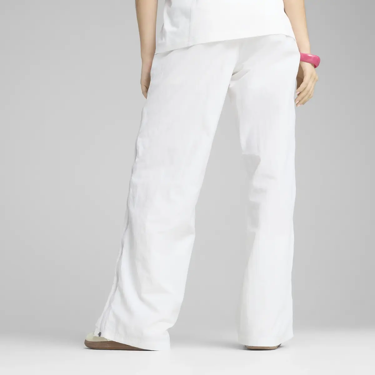 PUMA DARE TO Relaxed Pants Beyaz Kadın Eşofman Altı