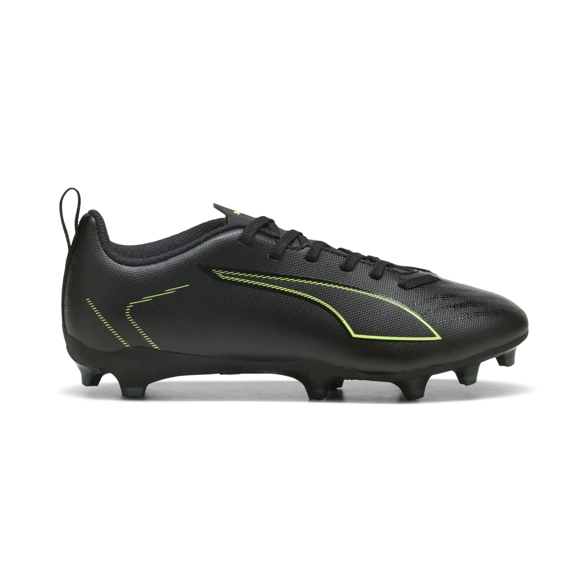 Puma ULTRA 6 PLAY FG/AG Jr Siyah Erkek Çocuk Krampon