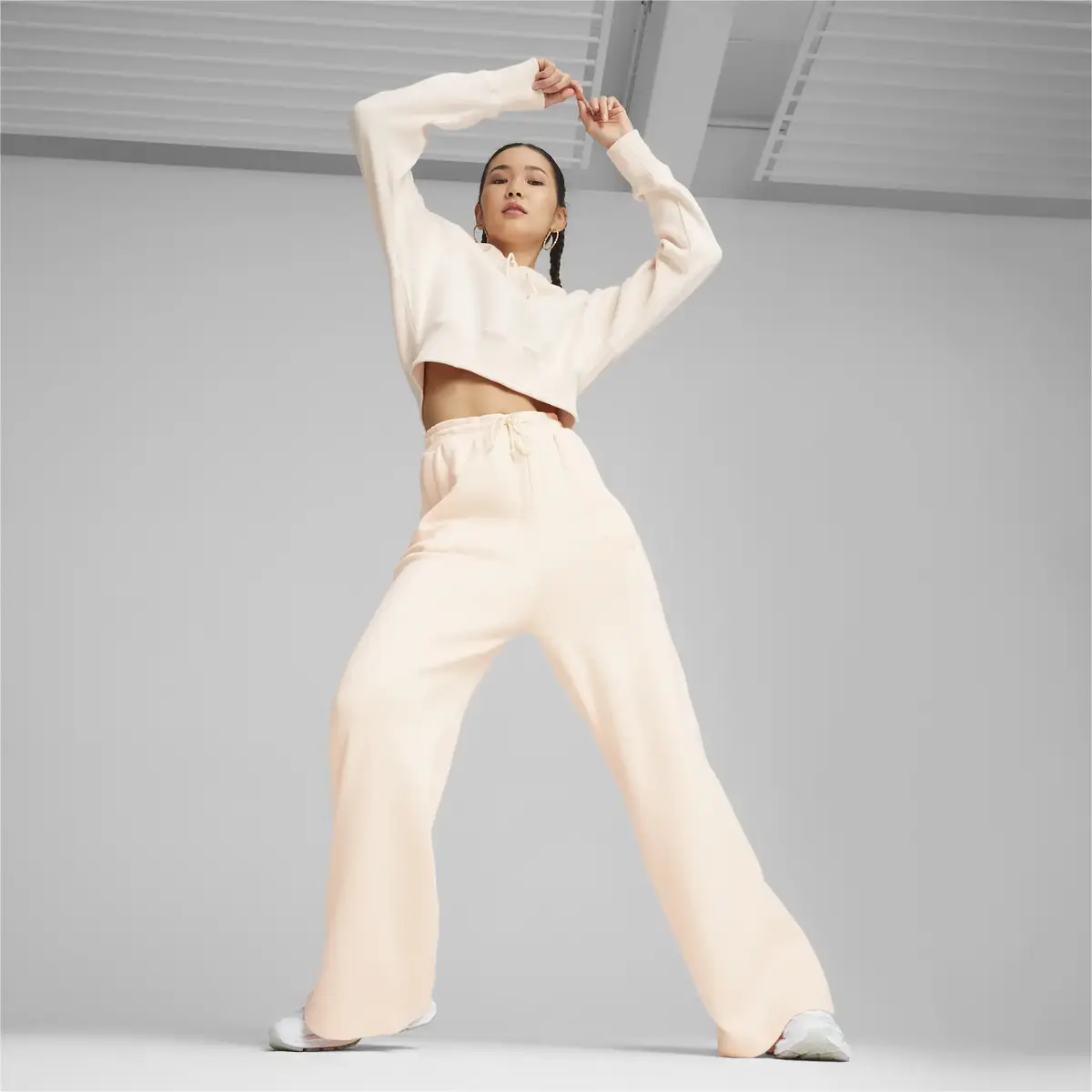 Puma CLASSICS+ Relaxed Cropped Hoodie Pembe Kadın Sweatshirt