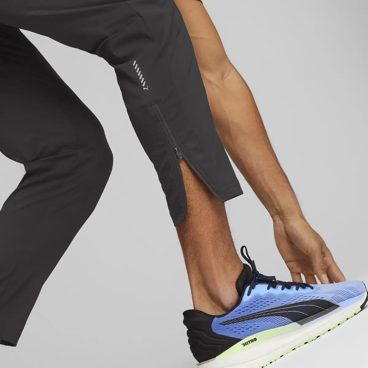 Puma RUN TAPERED WOVEN PANT Siyah Erkek/Unisex Eşofman Altı
