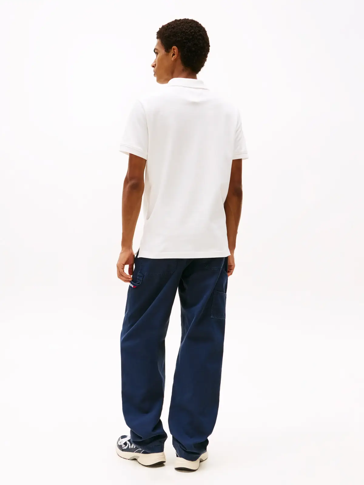 Tommy Hilfiger TJM SLIM CHEST FLAG, YBL Beyaz Erkek T-Shirt & Polo