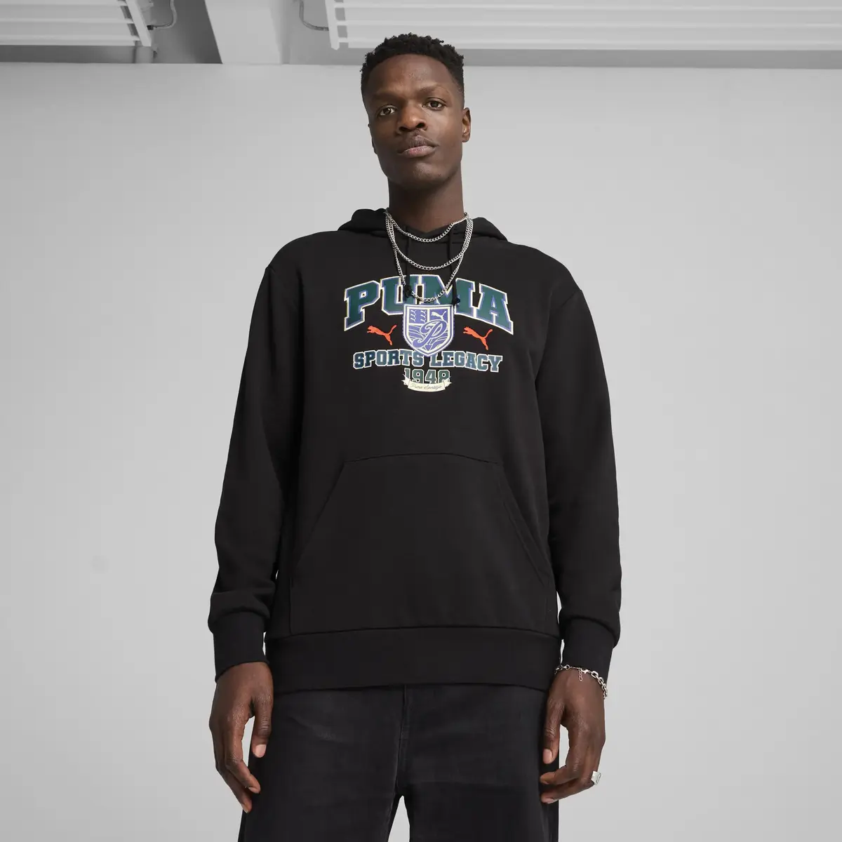 PUMA WARDROBE ESS Graphic Hoodie Siyah Erkek Hoodie