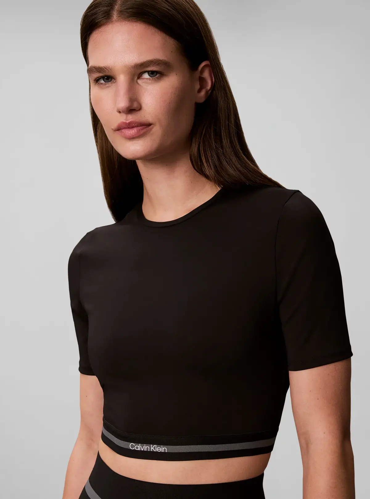 Calvin Klein ICON SPORT SS TEE WI, UB1 Siyah Kadın T-Shirt