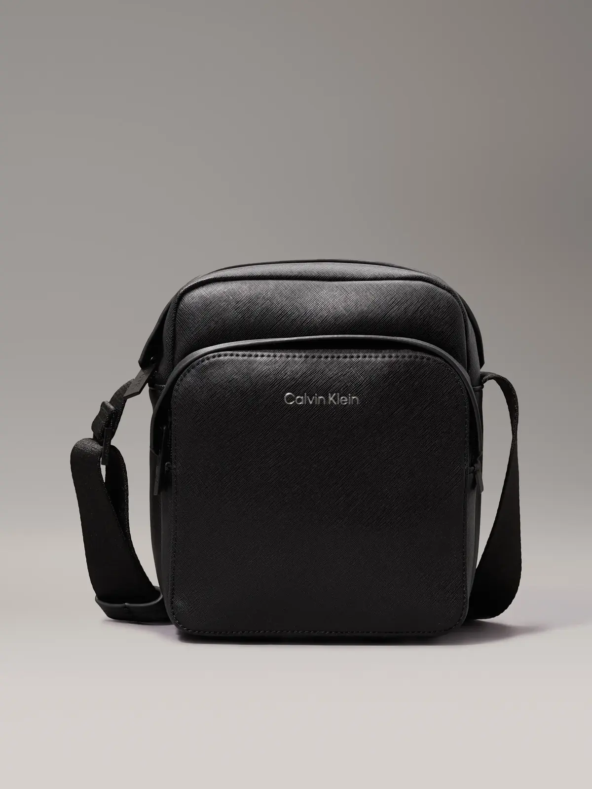 Calvin Klein CK MUST REPORTER S Erkek Siyah Omuz Çanta