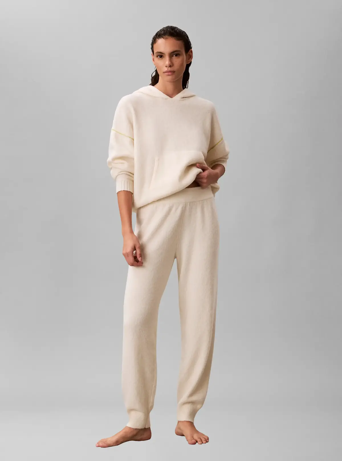 PLUSH JOGGER, 101