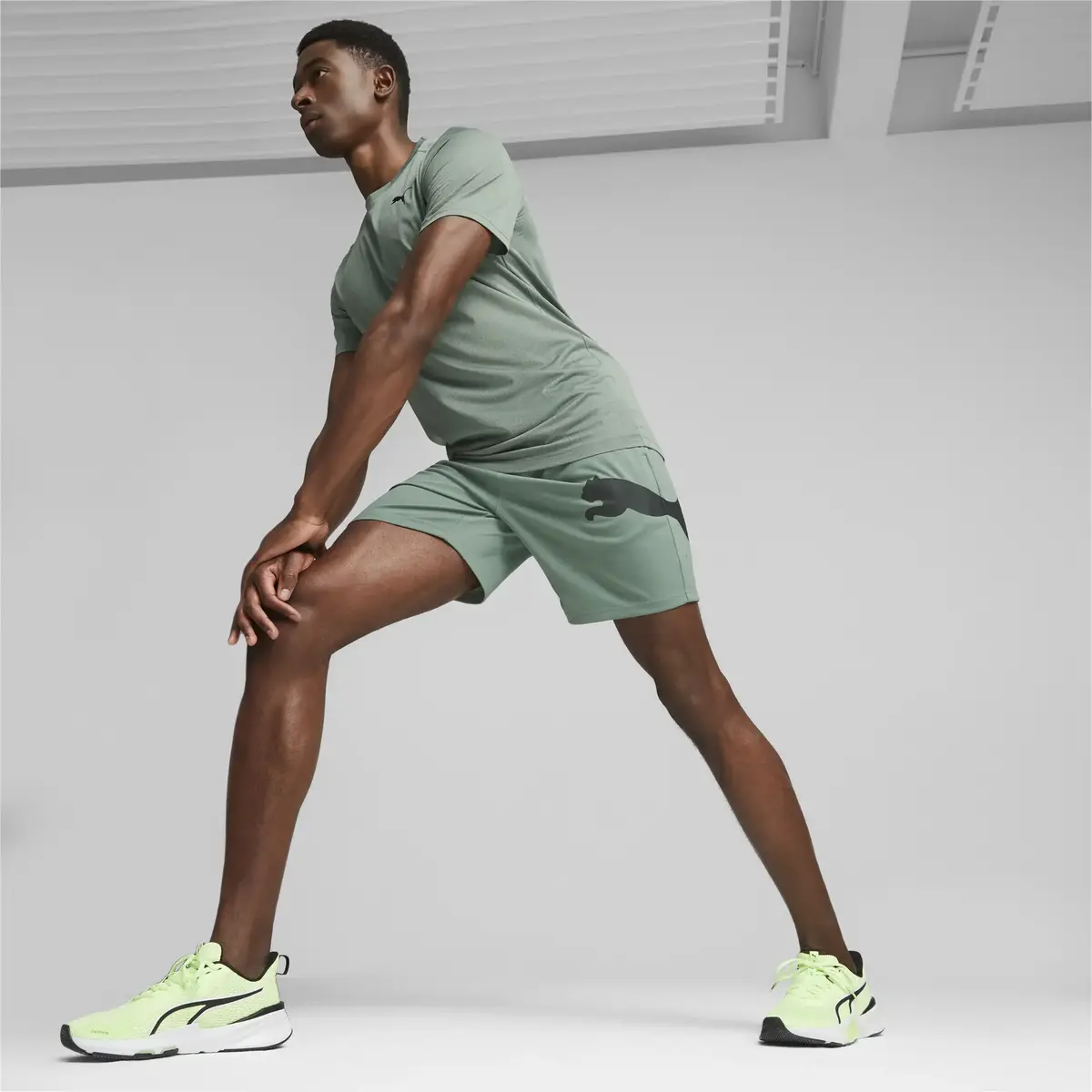 Puma TRAIN FAV BLASTER TEE Yeşil Erkek T-Shirt