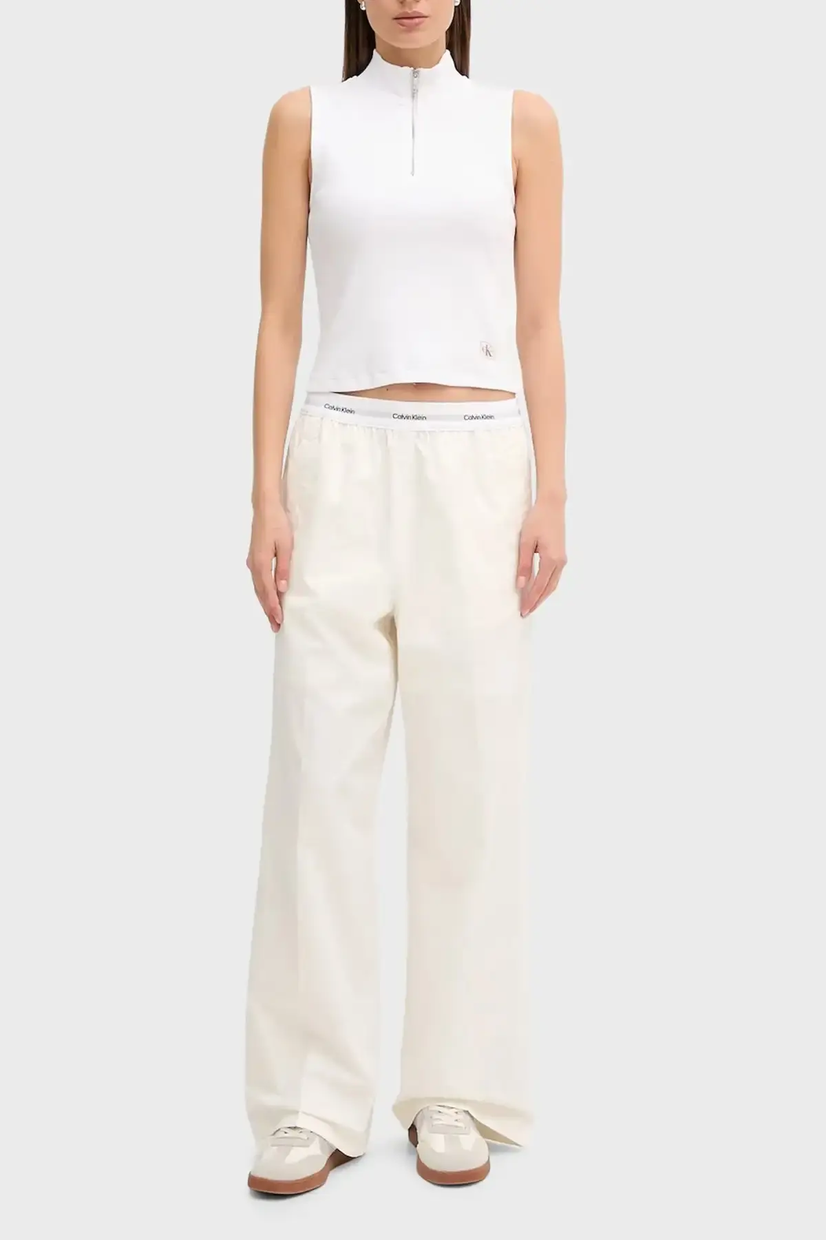 Calvin Klein A- WOVEN LABEL SL QZ TOP Beyaz Kadın Tişört Calvin Klein A- WOVEN LABEL SL QZ TOP Beyaz Kadın Tişört
